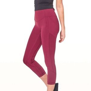 NWT! LULULEMON 🍋 All The Right Places Crop II Ruby Wine Size 8